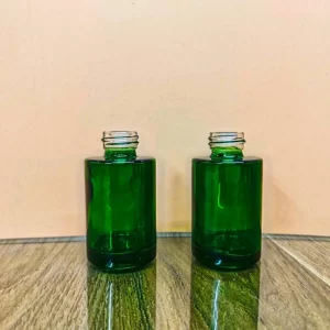 30ML Green Flat Shoulder Glass Bottle - Image 3